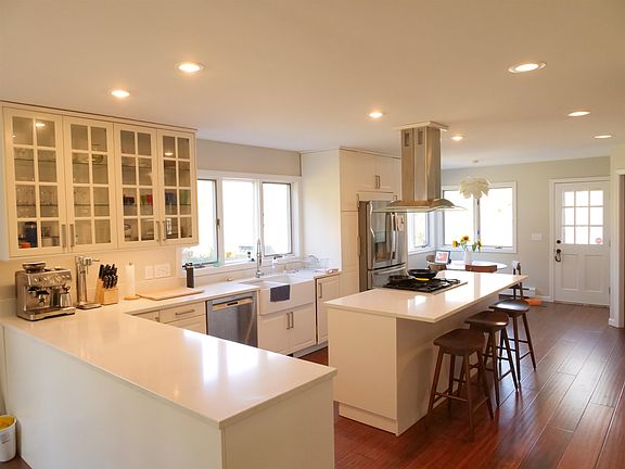 4th image of 195 Mystic Ln
