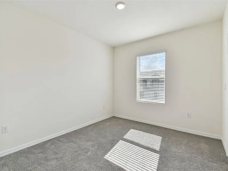 2880 Evergreen Elm Pass — Photo 18