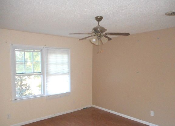 2nd image of 4836 Hickory Nut Ct