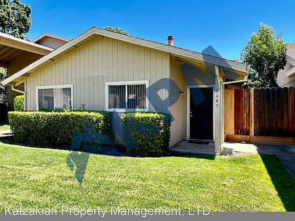 4th image of 1645 Blackoak Dr
