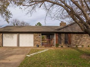 716 Ridgeway Rd, Joshua, TX 76058