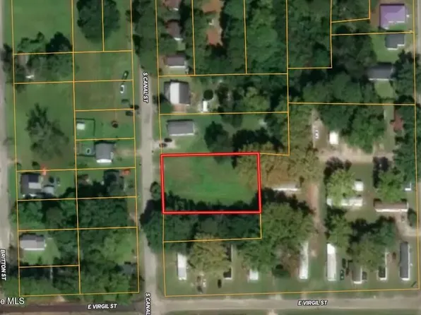 413 S Canal Street, Whiteville, NC 28472