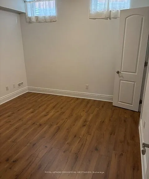 154 Regent Rd — Photo 3