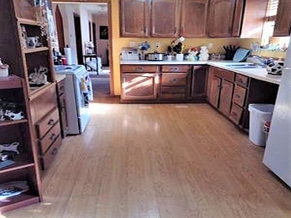 4th image of 81 Pleasure Hill Dr