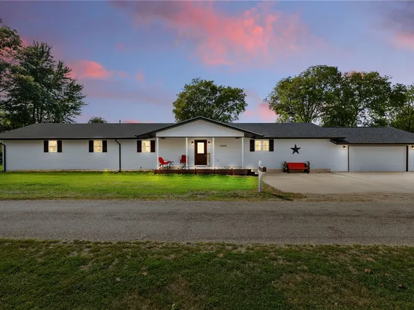 5026 Center St, Georgetown, IL 61846
