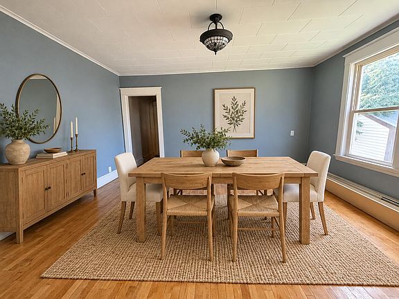 4th image of 10 Libby Avenue