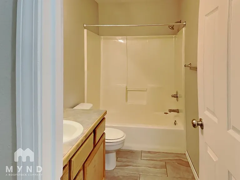 730 N Elder Ave — Photo 16