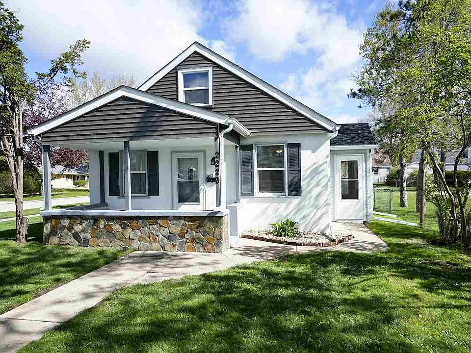 1st image of 2229 Sharon Ave