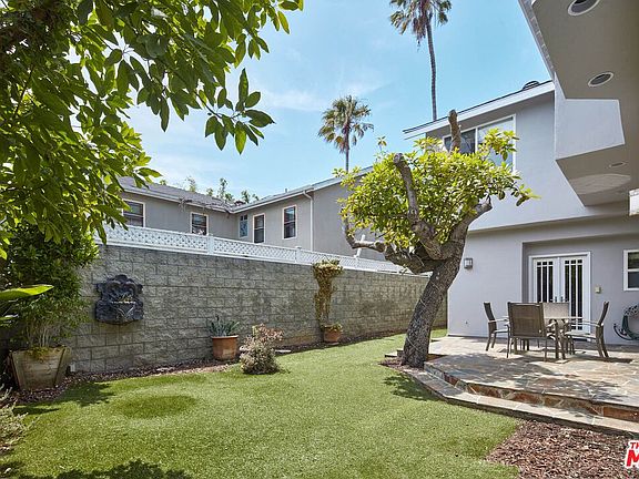 4th image of 2800 Beach Ave