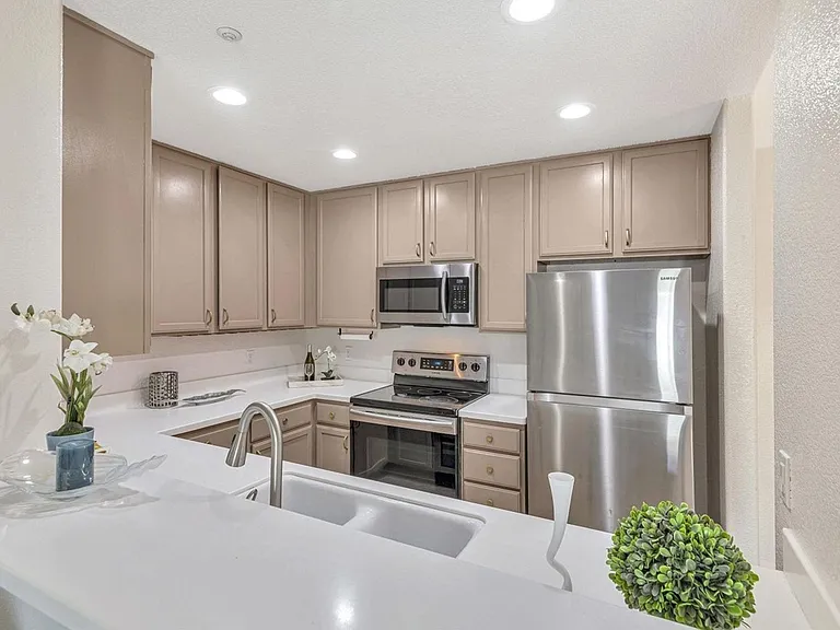 614 Norris Canyon Ter — Photo 2
