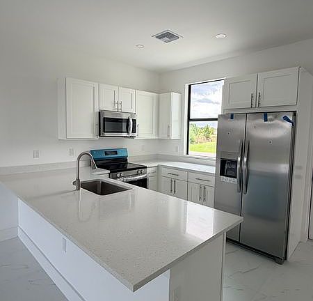 3rd image of 1118 Capetown Ave