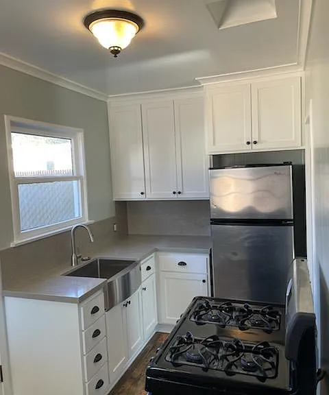11266 Sheldon St — Photo 2