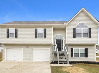 125 Saint Ann Cir, Dallas, GA 30157