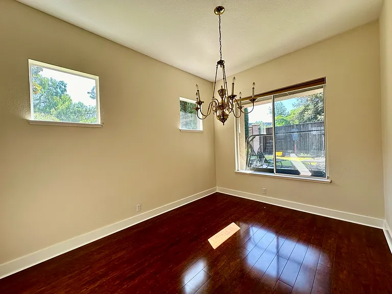 826 Chynoweth Ct — Photo 3