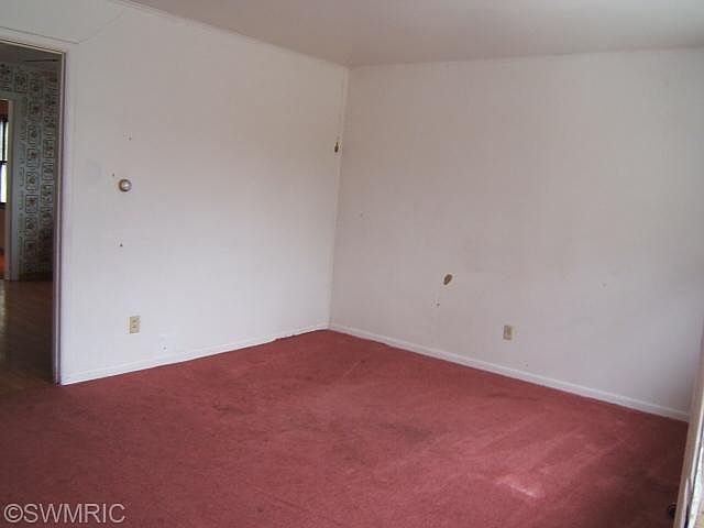 1st image of 533 Denway Dr