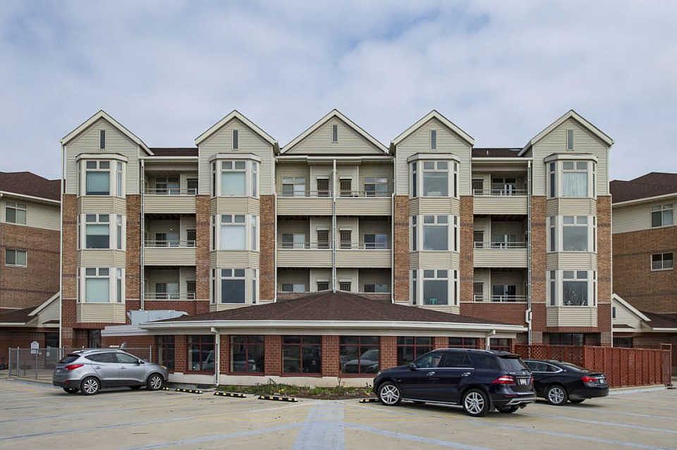 1st image of 301 Harbour Town Dr APT 302