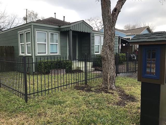 Cute 4 bedroom house in The Heights.