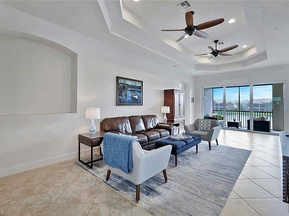 5th image of 10220 Glastonbury CIR #202
