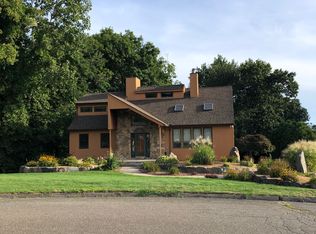 138 Parker Ln, Ludlow, MA 01056