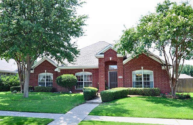 1st image of 3836 Rolling Hills Dr