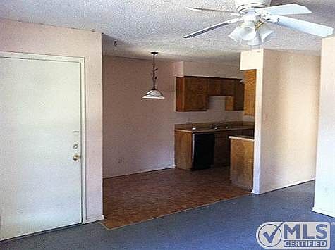 4th image of 431 Claire Ct