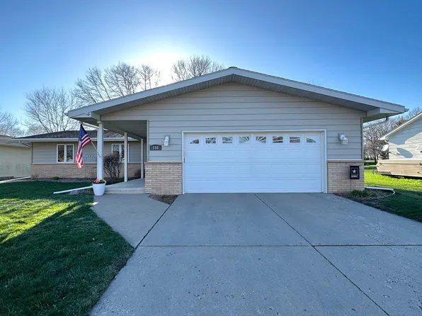 338 NW 6th St, Buffalo Lake, MN 55314