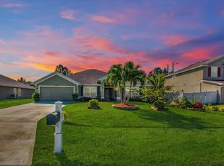 5771 NW Lynn Ct, Port Saint Lucie, FL 34986