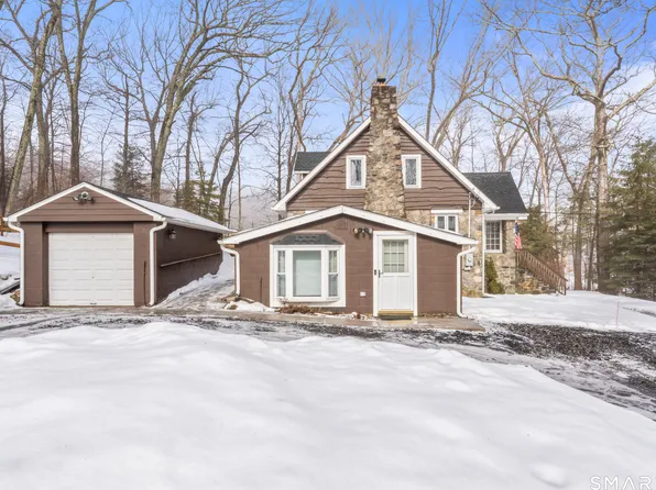 8 Perry Lane, Oxford, CT 06478