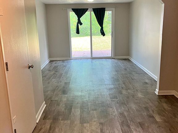 5th image of 21857 Orion Ave
