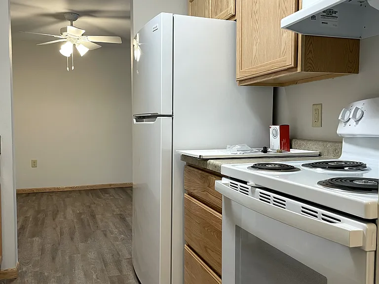 2118 Red Arrow Trl — Photo 2