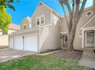 11921 Centennial Dr, Overland Park, KS 66213