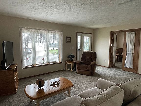 5th image of 6546 Van Dam Ave