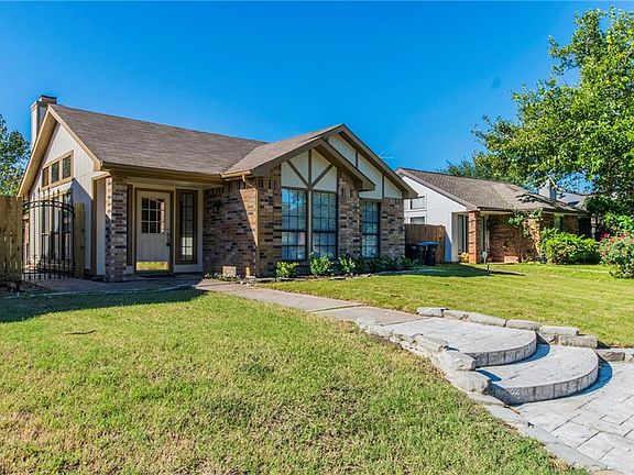 2nd image of 4712 Jasmine Dr