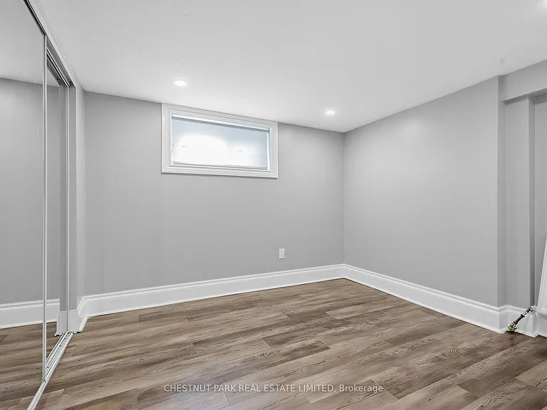 1 Kingswood Rd #R — Photo 9