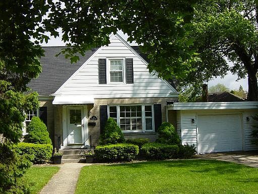 1st image of 1 Hiawatha Dr
