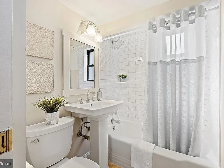 3835 Davis Pl NW #1 — Photo 7