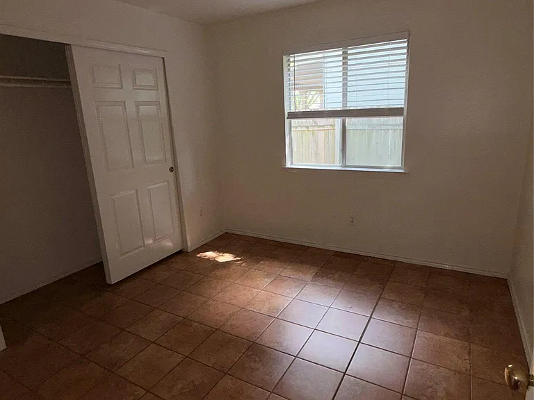 931 Brandi Cir — Photo 6