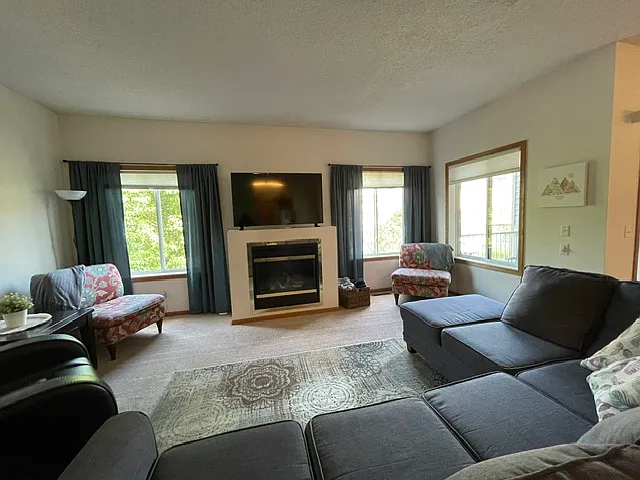 3525 Abercrombie Ln