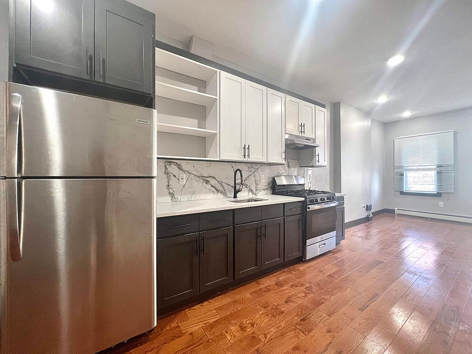 1st image of 45 Saint Pauls Ave #1R
