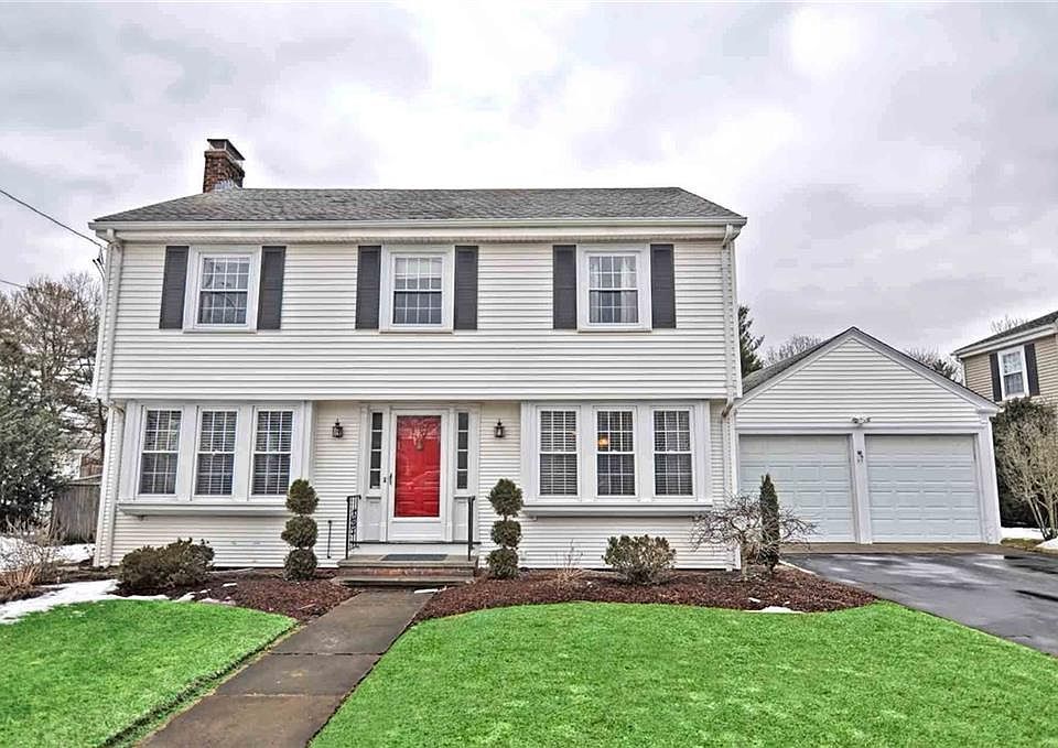1st image of 87 Don Ave