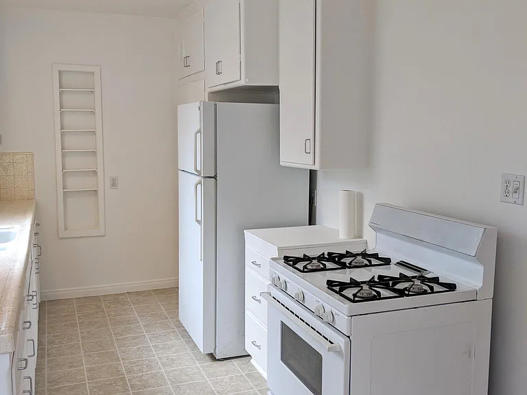 Kitchen - Right