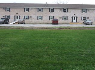 465 E Main St #10, Warrensburg, IL 62573
