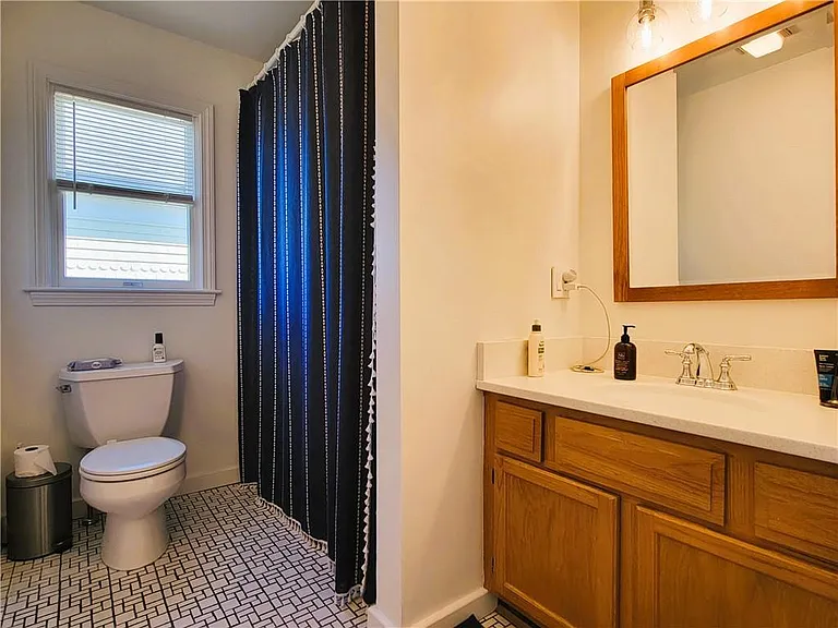 9 1/2 Narragansett Ave #3 — Photo 14