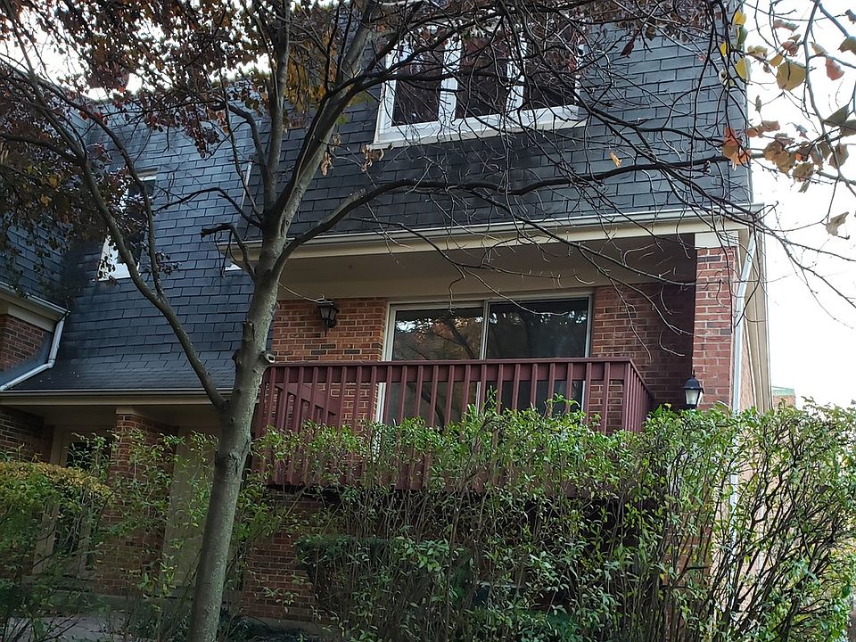 1st image of 6147 Lincoln Ave Unit A