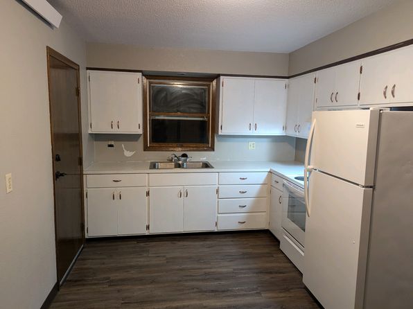204 E 2nd St #8