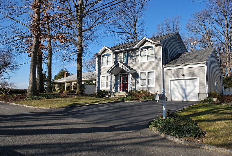 1st image of 7 Summit View Dr