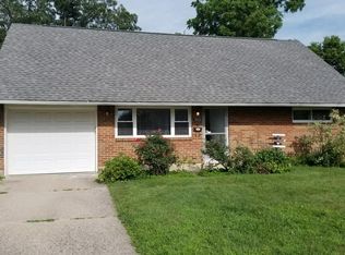 5496 Broomall St, Huber Heights, OH 45424