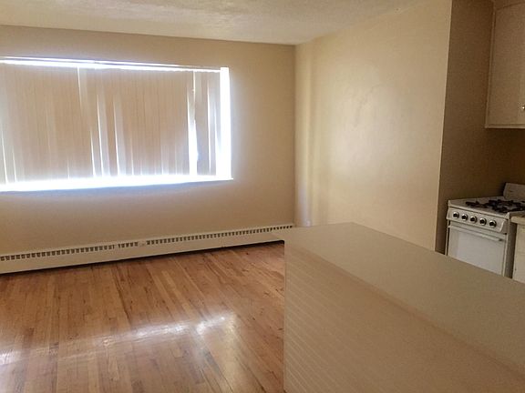 2nd image of 1010 Corona St APT 304