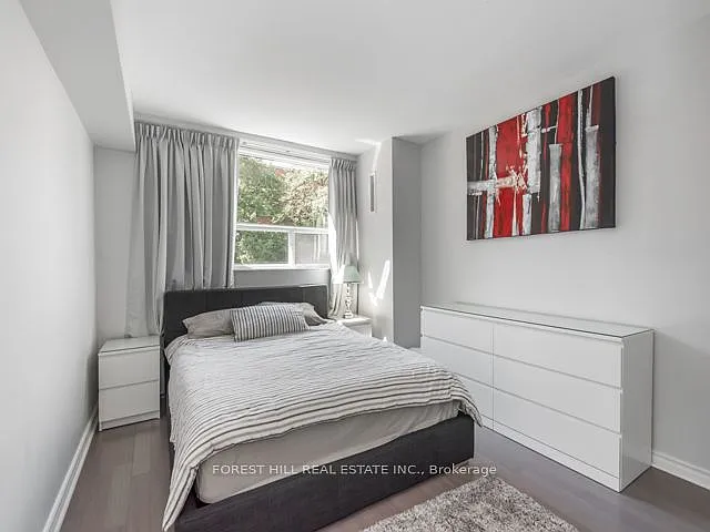 105 McCaul St #202 — Photo 15