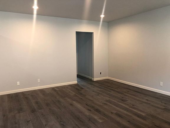 2nd image of 720 Silver Lake Blvd APT 5